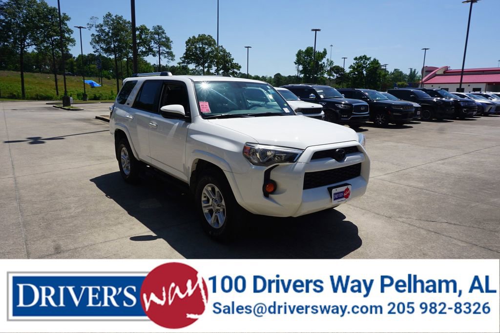 Used 2017 Toyota 4Runner SR5 image 1