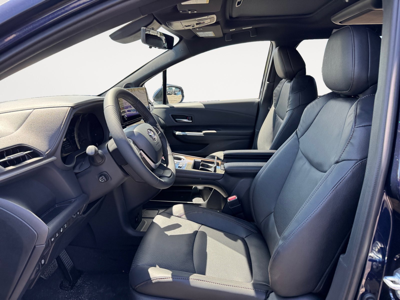 New 2026 Toyota Sienna Platinum AWD/4WD image 12