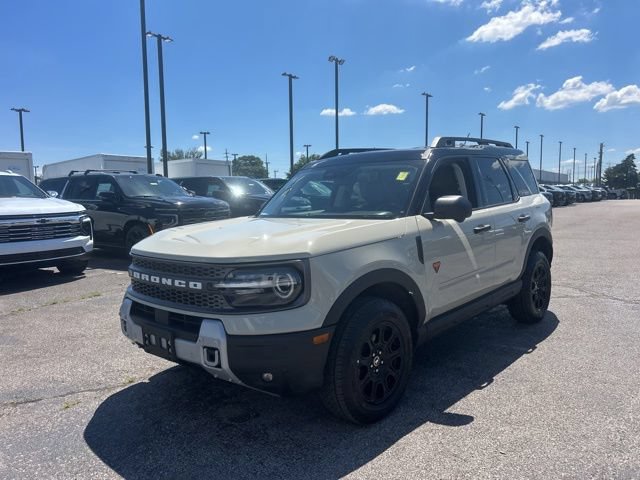 Used 2025 Ford Bronco Sport Badlands AWD/4WD image 7