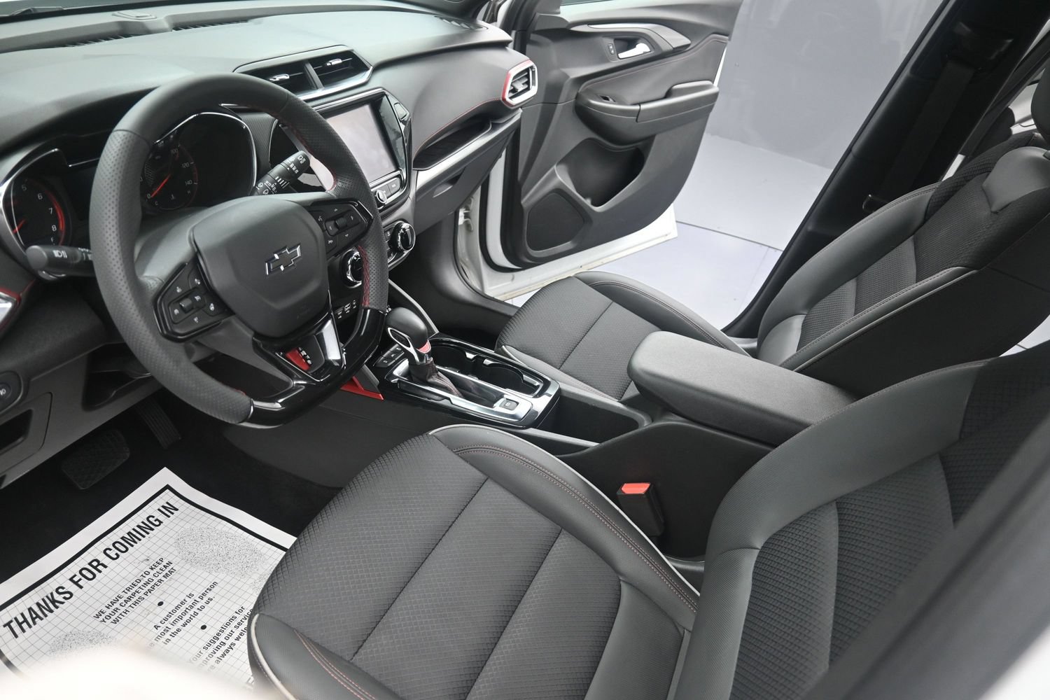 Used 2023 Chevrolet TrailBlazer RS w/ Convenience Package FWD image 18