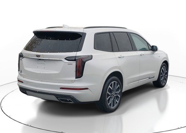 Used 2025 Cadillac XT6 Sport w/ LPO, Floor Liner Package image 3