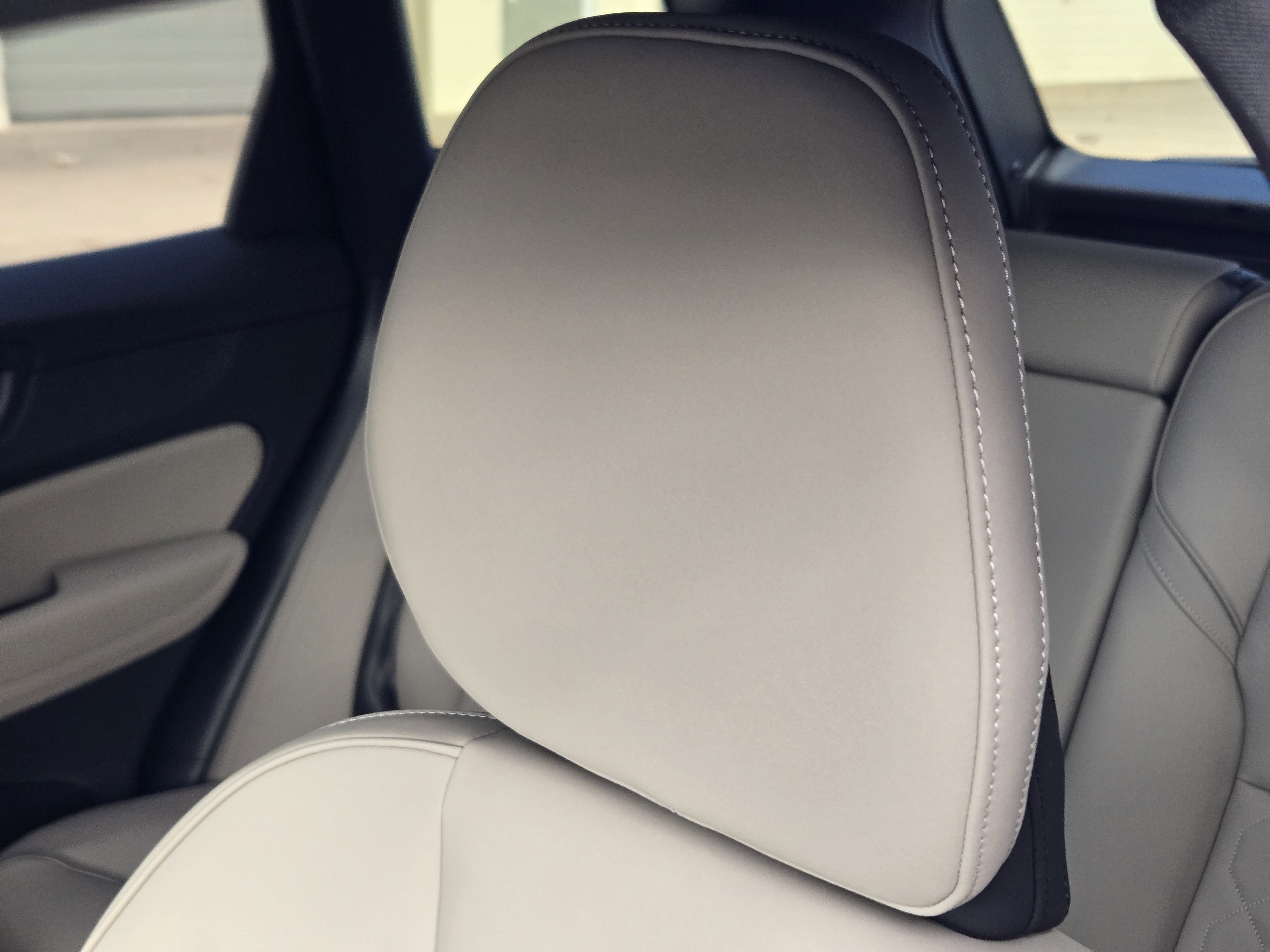 New 2026 Volvo XC60 T8 Plus w/ Protection Package Premier image 17