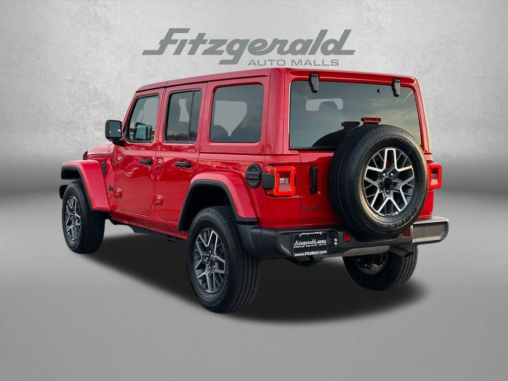 Used 2025 Jeep Wrangler Sahara image 7