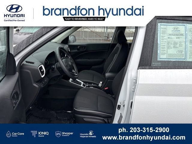 Certified 2025 Hyundai Venue Limited FWD image 21
