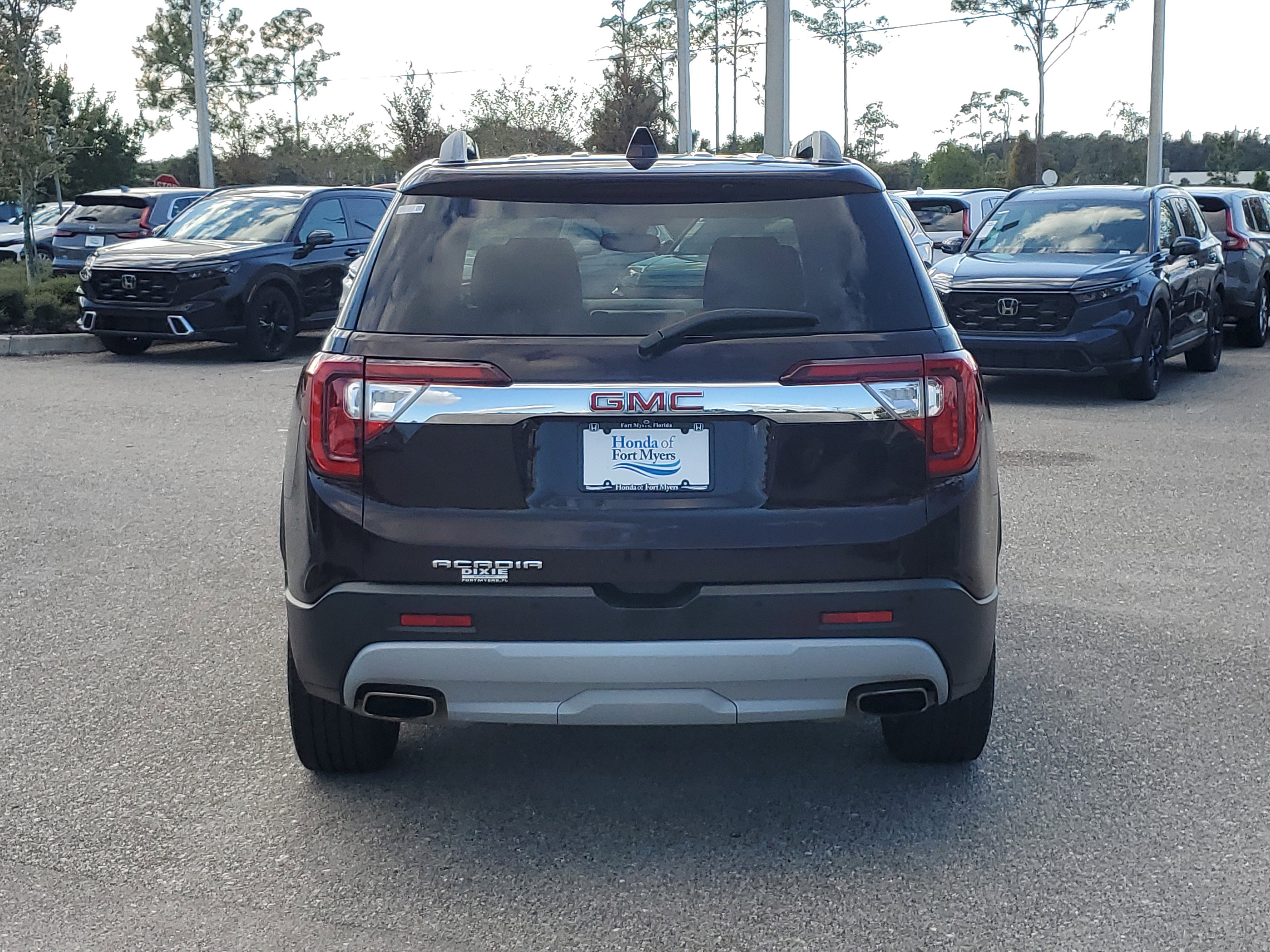 Used 2020 GMC Acadia SLT w/ Driver Alert Package II image 6