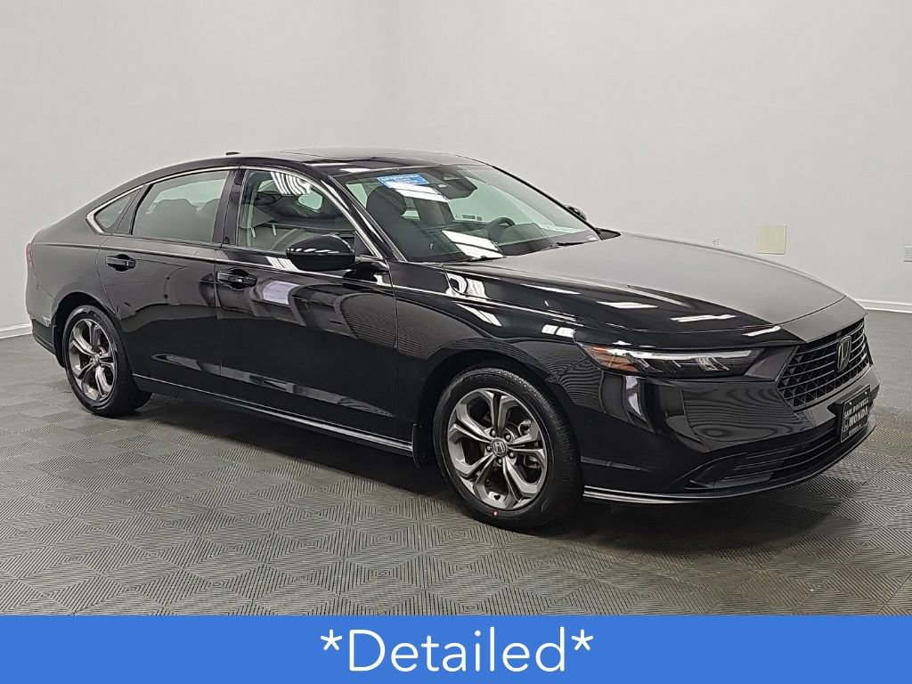 Used 2024 Honda Accord EX image 2