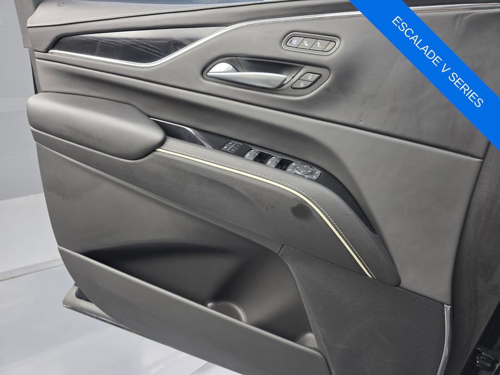 Used 2024 Cadillac Escalade V AWD/4WD image 27