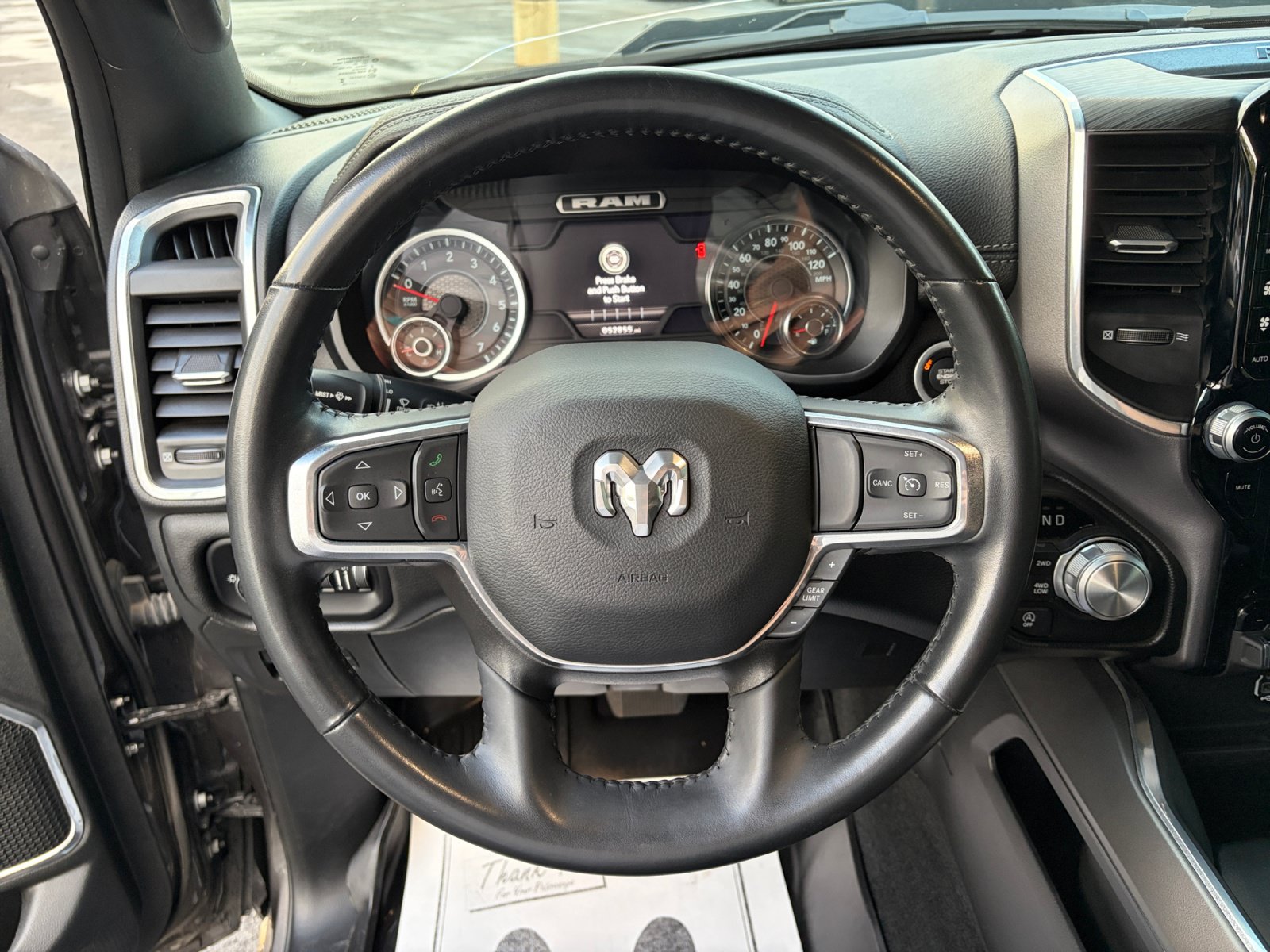 Used 2023 RAM 1500 Laramie AWD/4WD image 9