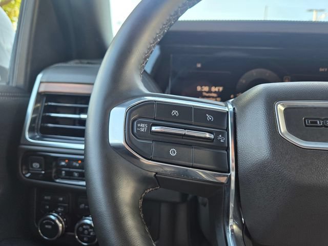 Used 2025 GMC Yukon Denali AWD/4WD image 25