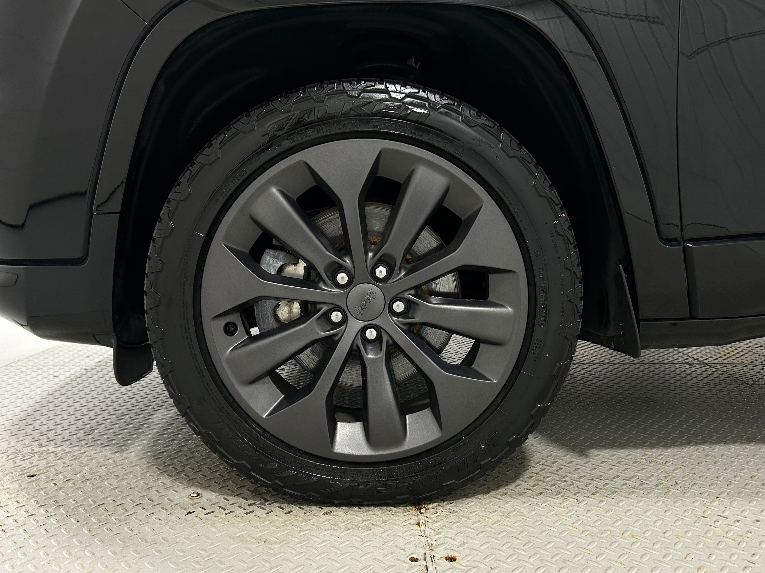Used 2019 Jeep Cherokee High Altitude image 39