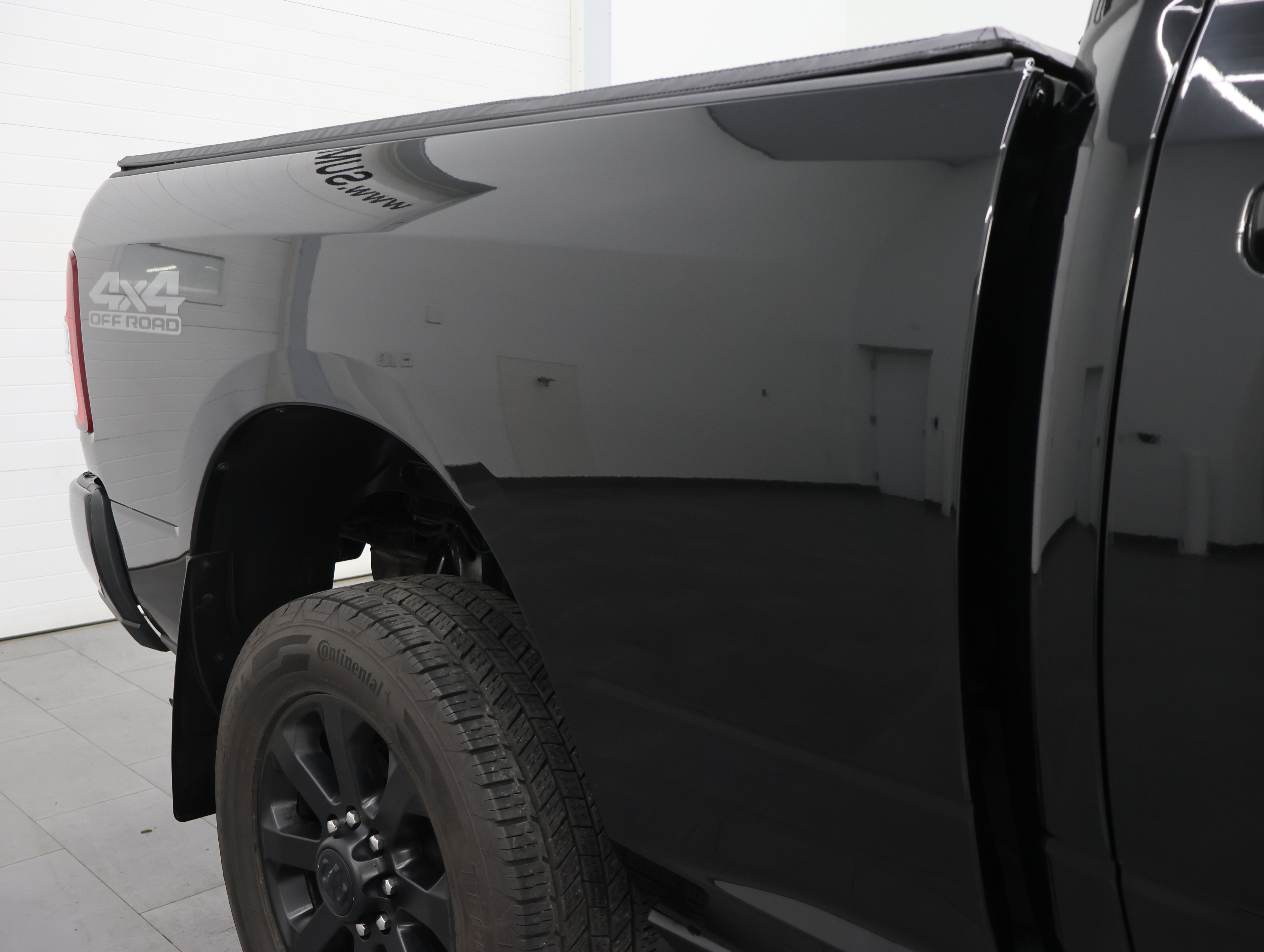 Used 2020 RAM 2500 Big Horn w/ Night Edition AWD/4WD image 27