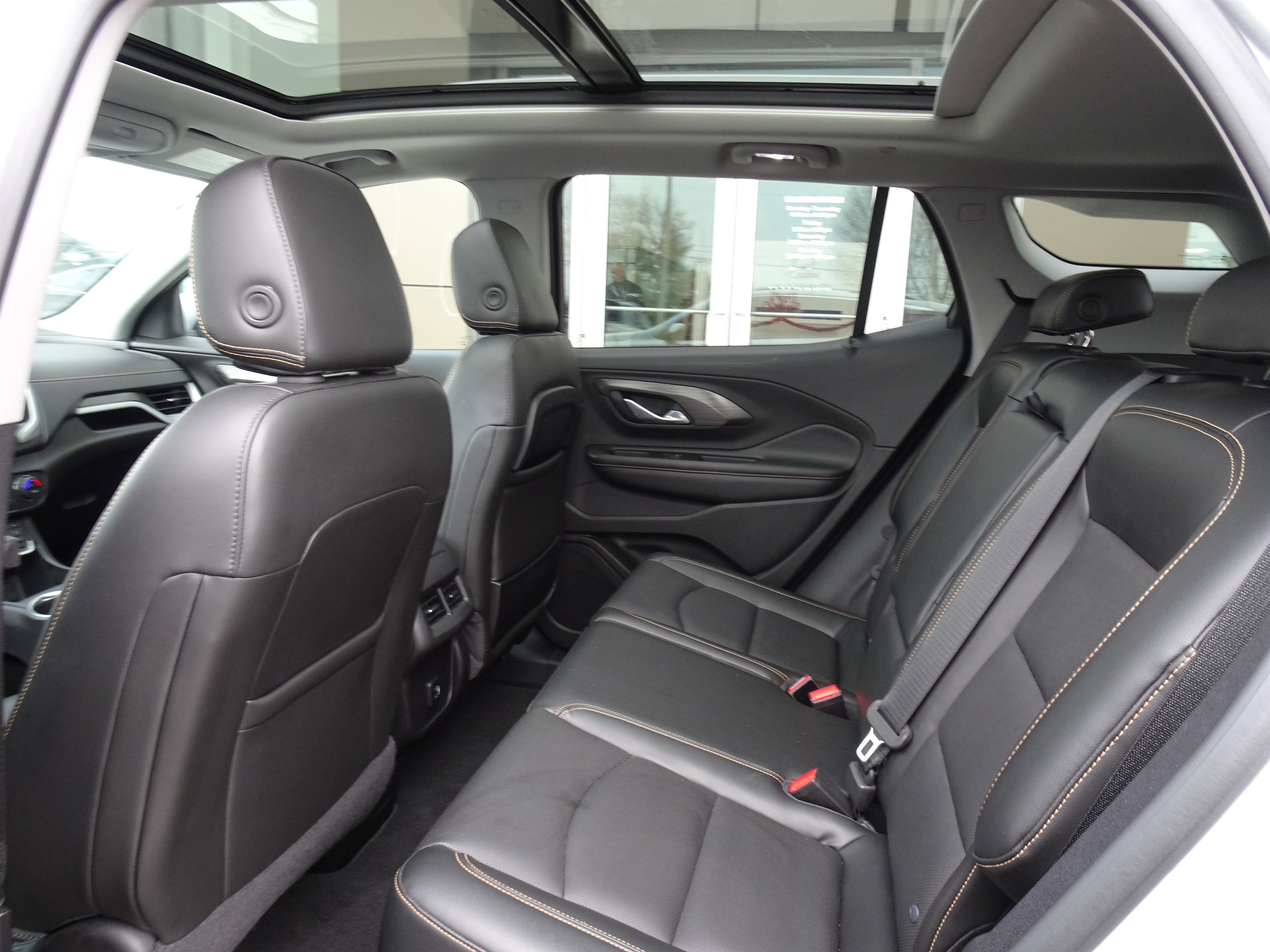 Used 2018 GMC Terrain SLT w/ Preferred Package image 15