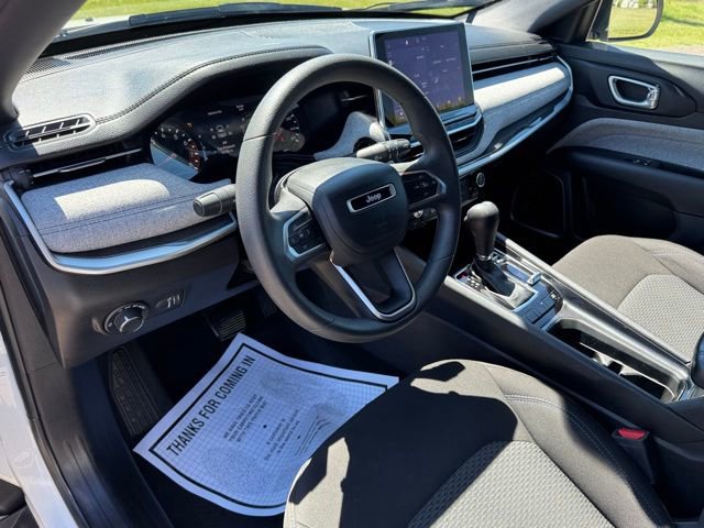 Used 2023 Jeep Compass Sport AWD/4WD image 14