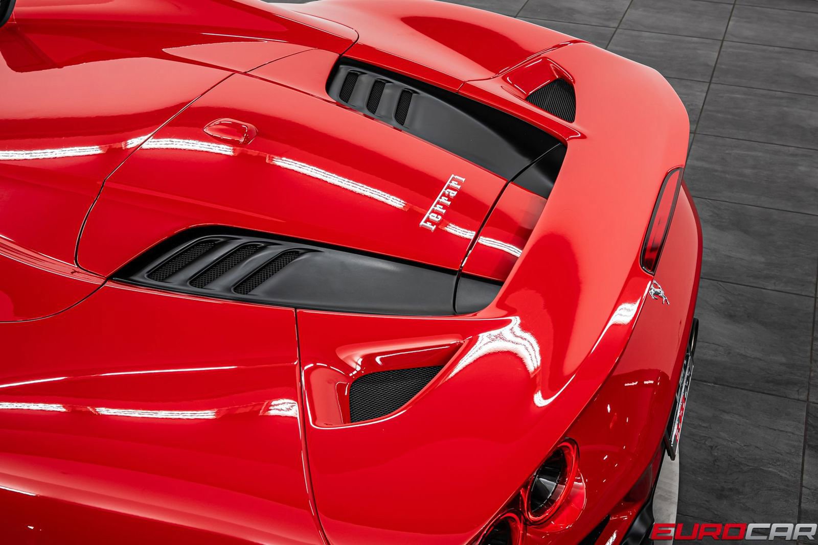 Used 2022 Ferrari F8 Tributo image 20