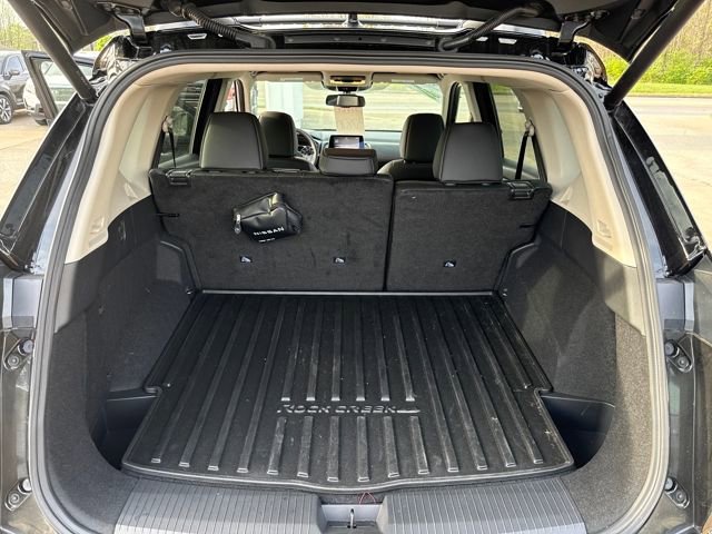 Used 2025 Nissan Rogue SV w/ Rock Creek Premium Package image 21