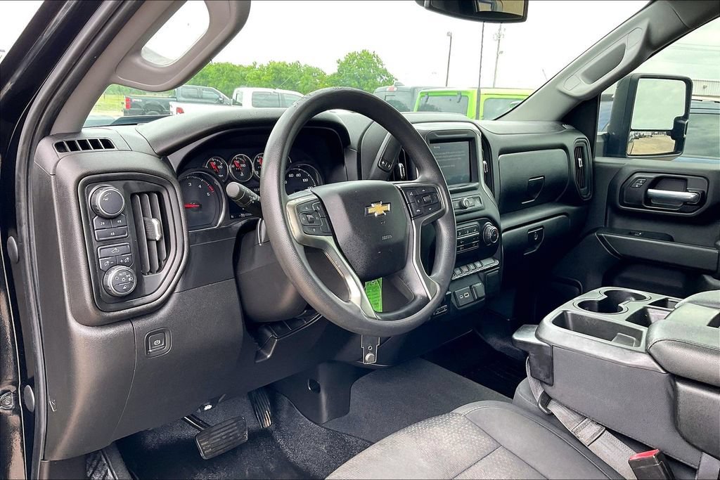 Used 2022 Chevrolet Silverado 2500 Custom w/ Custom Value Package AWD/4WD image 14