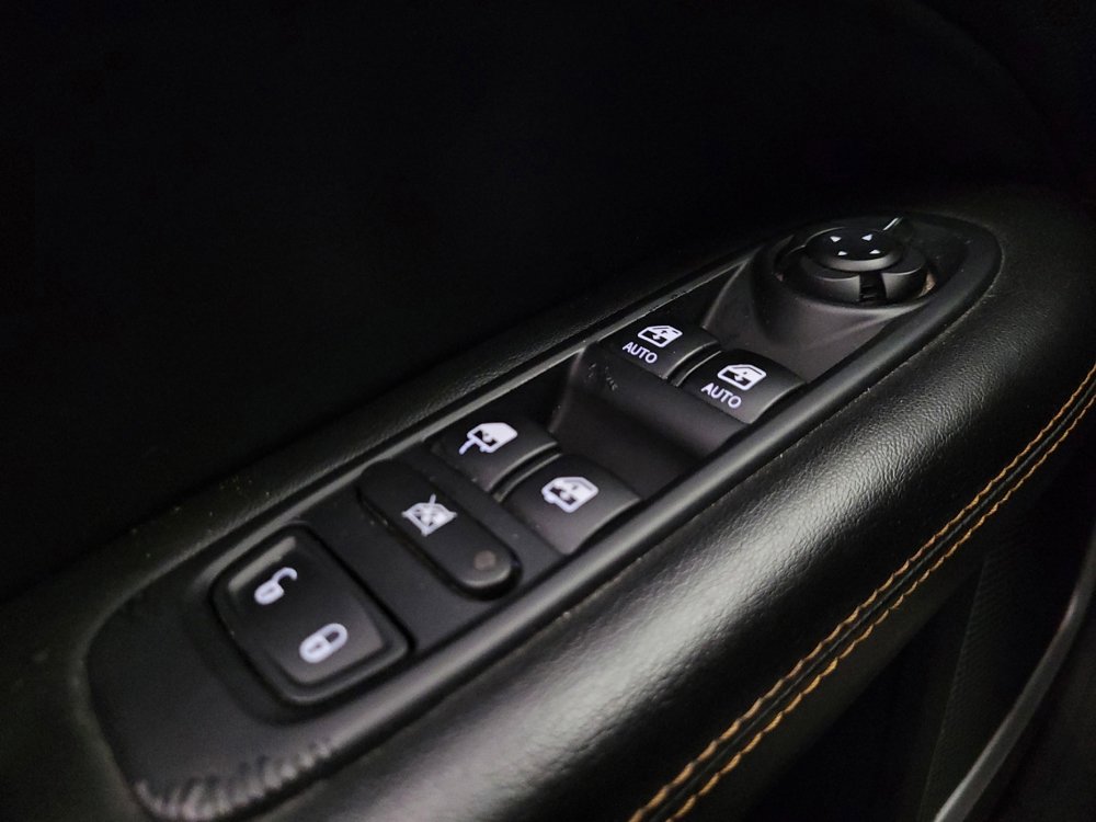 Used 2019 Jeep Compass Limited image 27