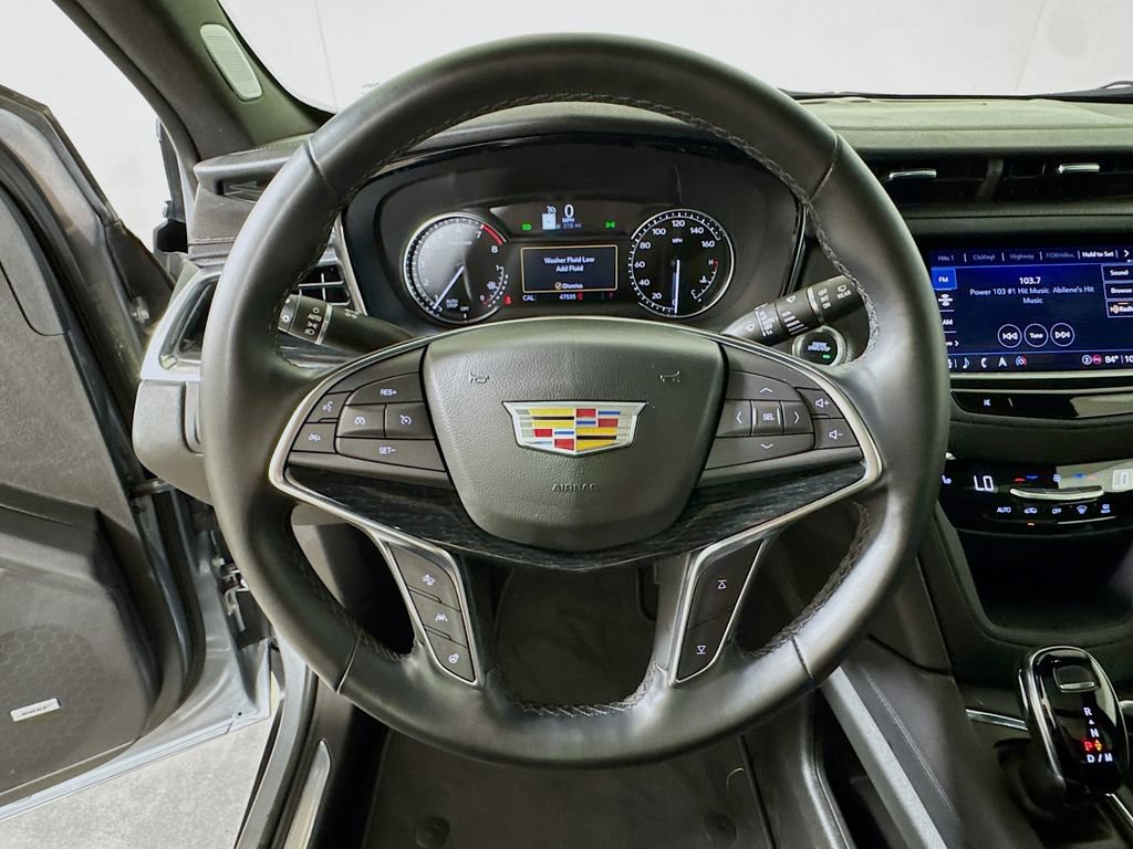 Used 2025 Cadillac XT5 Premium Luxury FWD image 9