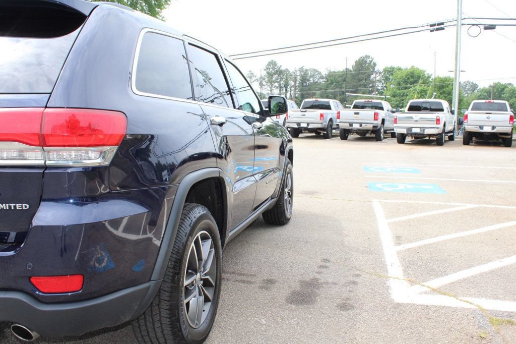 Used 2017 Jeep Grand Cherokee Limited w/ Luxury Group II AWD/4WD image 34