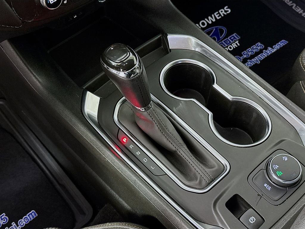 Used 2019 Chevrolet Traverse LT image 17