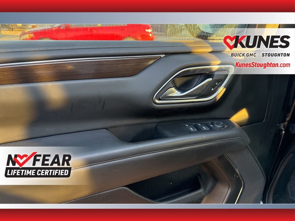 Used 2023 GMC Yukon XL SLE image 14