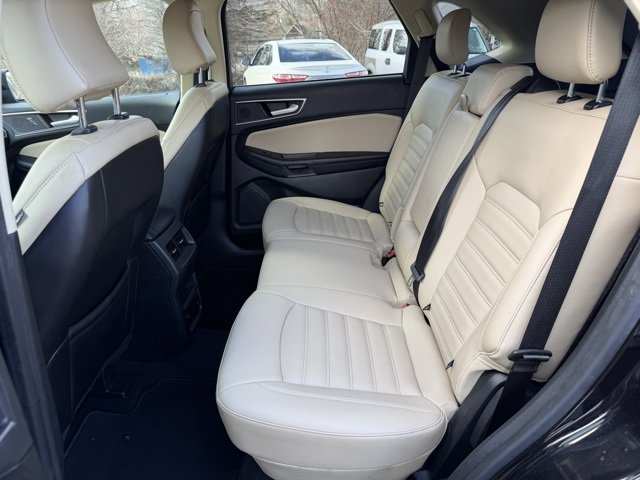 Used 2023 Ford Edge SEL w/ Convenience Package image 32