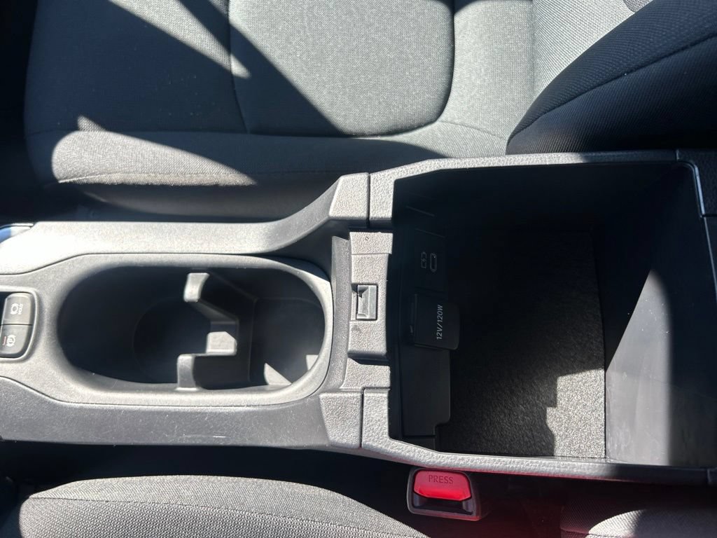 Certified 2025 Toyota Corolla Cross LE AWD/4WD image 23