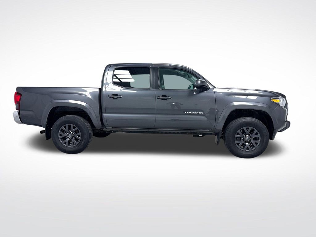 Certified 2023 Toyota Tacoma SR5 AWD/4WD image 11