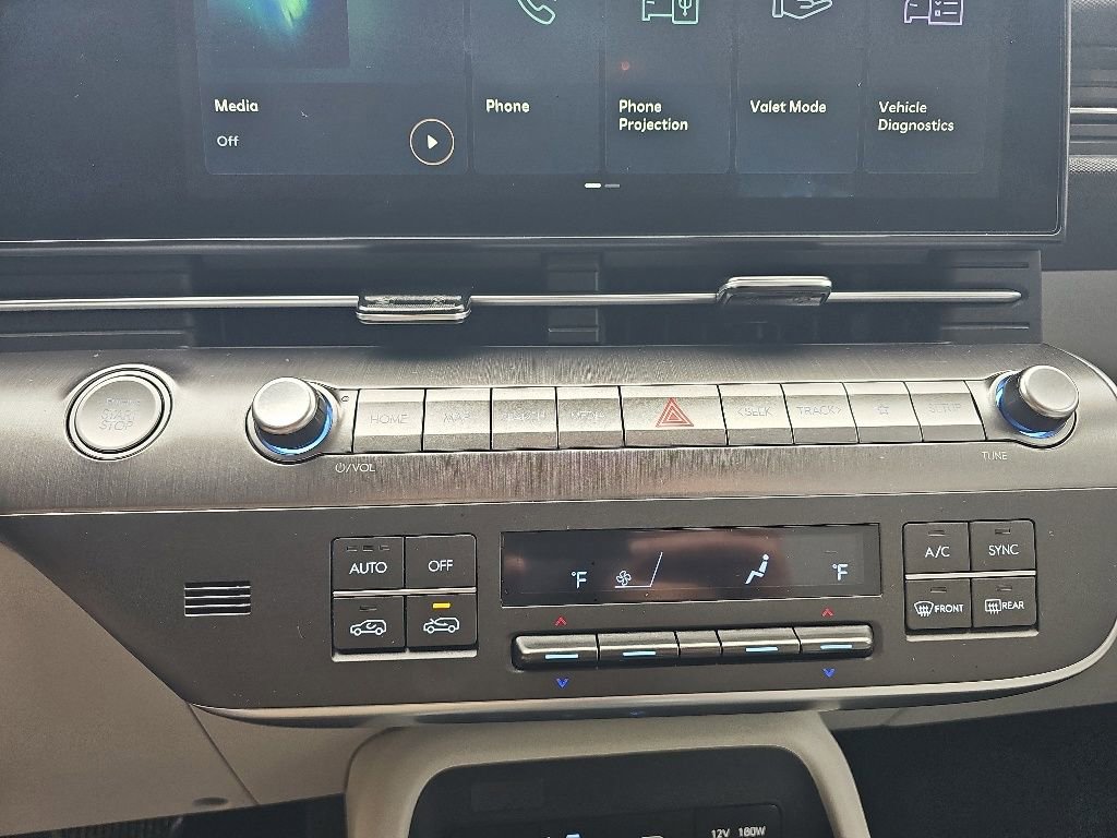 Used 2025 Hyundai Kona SEL FWD image 21