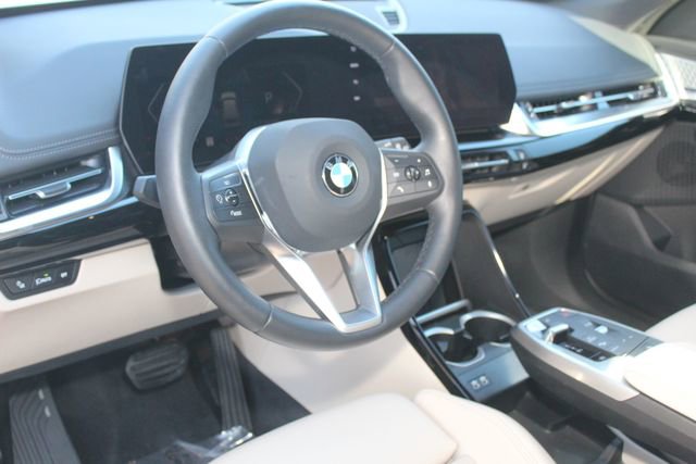 Used 2025 BMW X1 xDrive28i w/ Convenience Package image 14