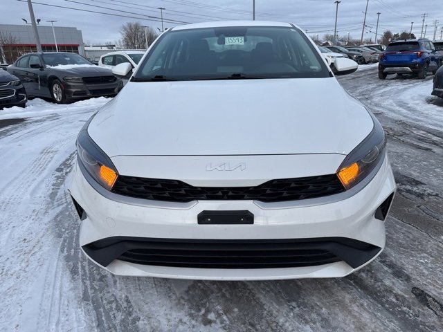 Used 2023 Kia Forte LXS image 2