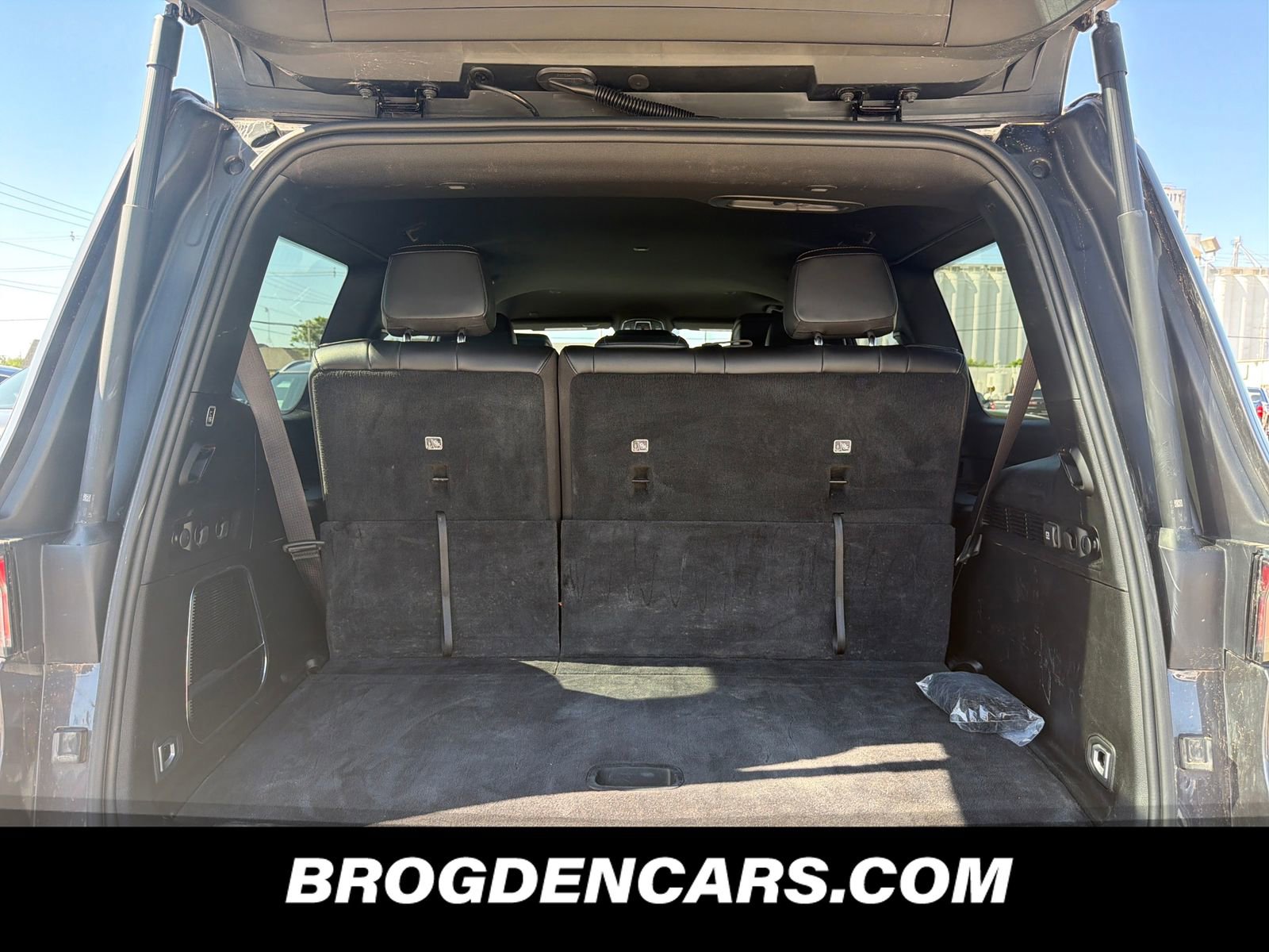 Used 2025 Jeep Wagoneer 4WD image 9