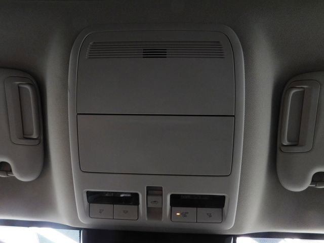 Used 2025 MAZDA CX-50 AWD 2.5 S w/ Premium Package image 32