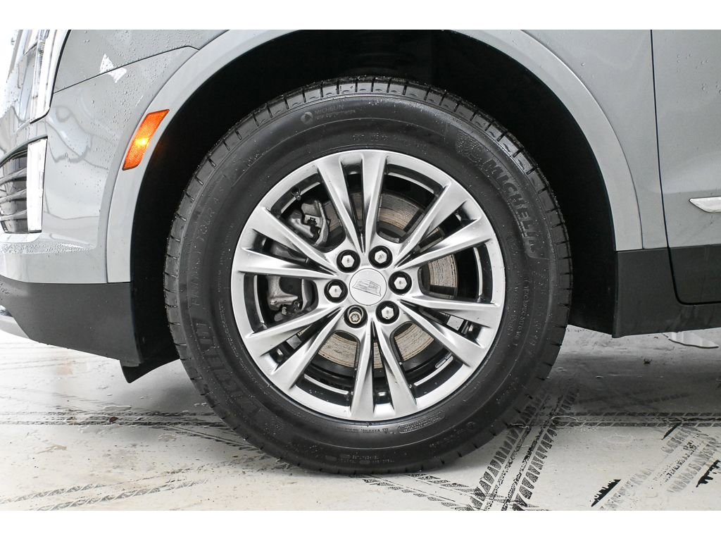 Certified 2023 Cadillac XT5 Premium Luxury FWD image 24
