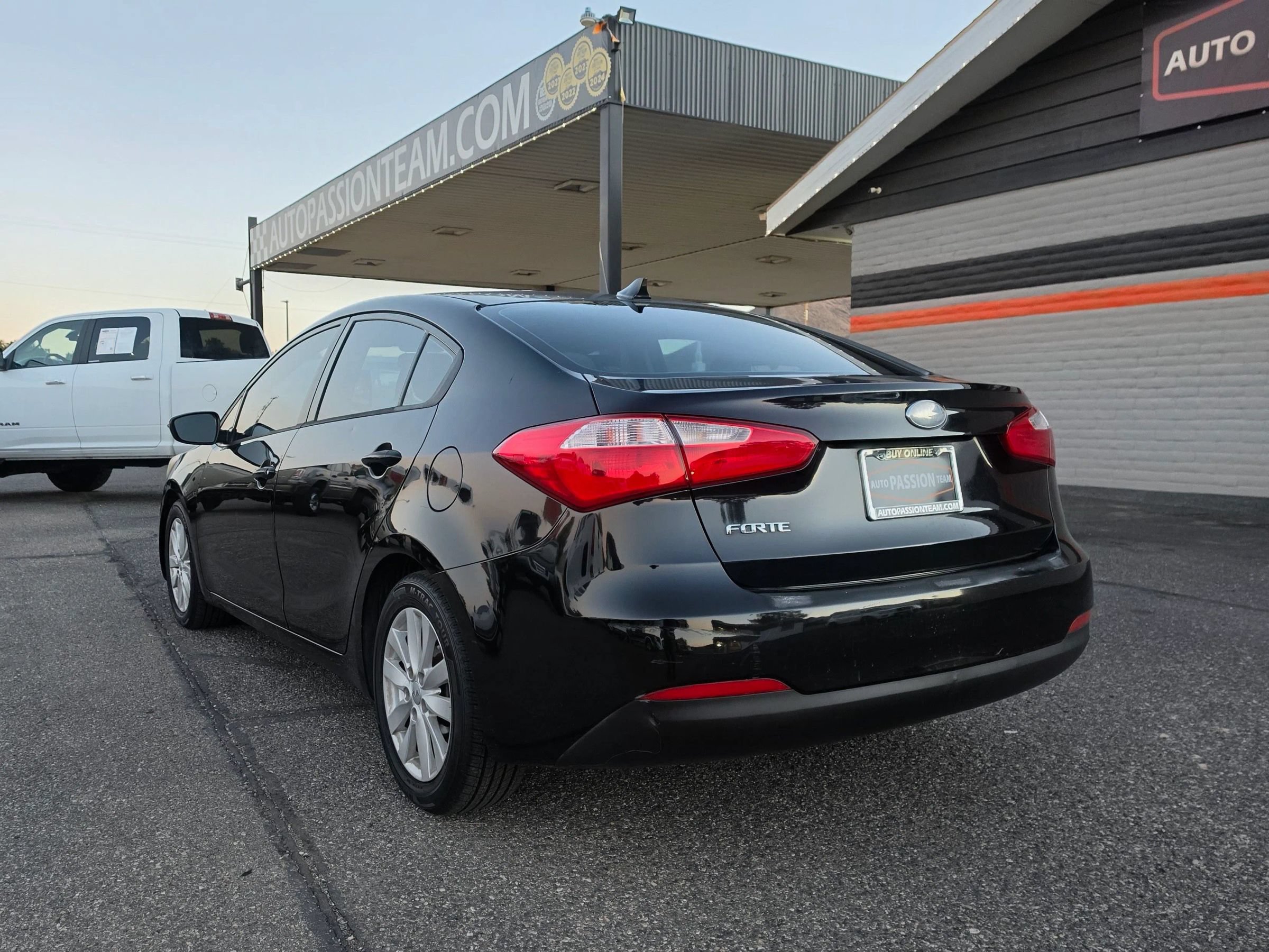 Used 2015 Kia Forte LX w/ Popular Package FWD image 3