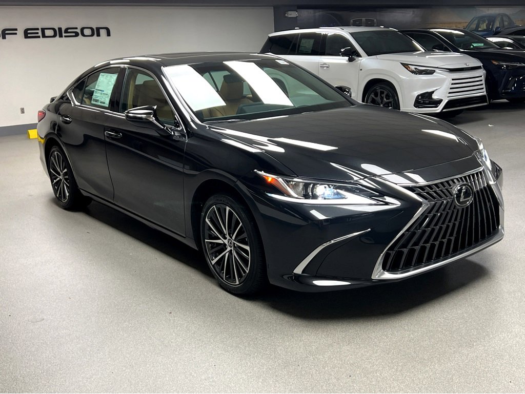 New 2025 Lexus ES 350 w/ Premium Package
