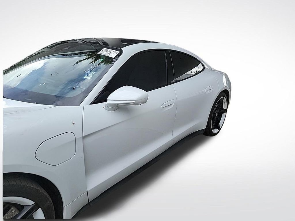 Used 2022 Porsche Taycan 4S image 3