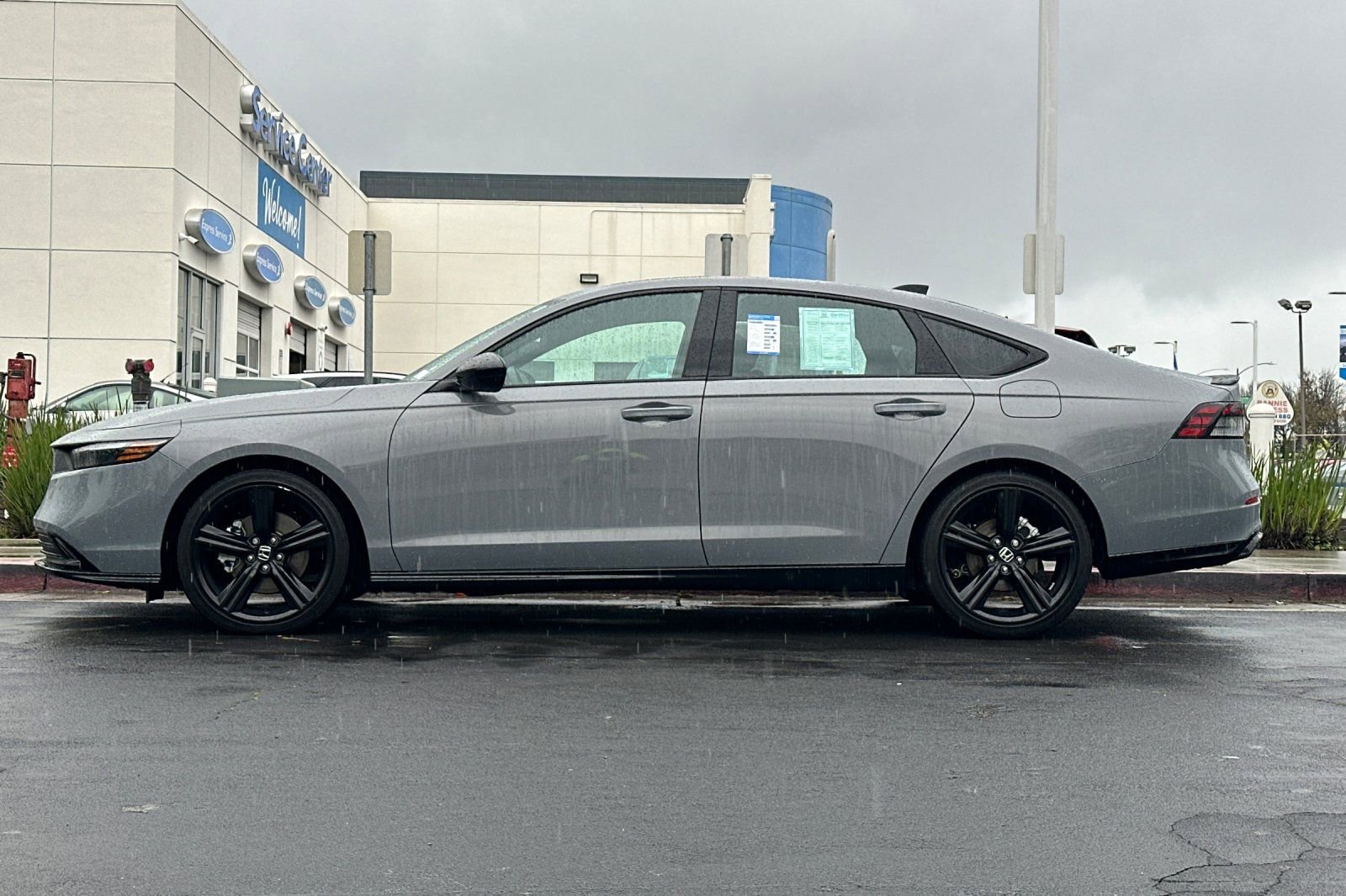 Used 2024 Honda Accord Sport image 6