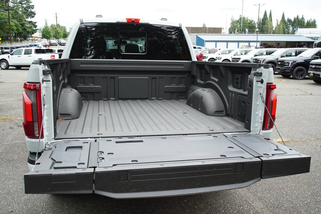 Certified 2024 Ford F150 Platinum w/ FX4 Off-Road Package AWD/4WD image 34