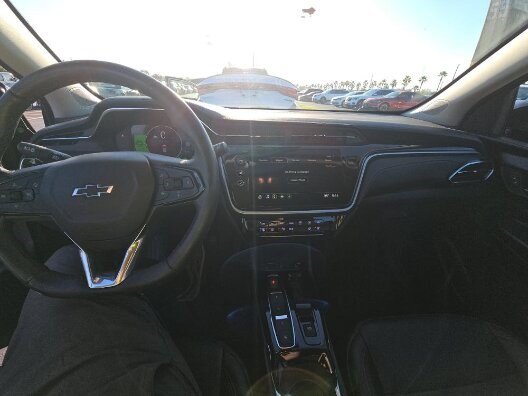 Used 2023 Chevrolet Bolt EUV LT w/ Convenience Package FWD image 8