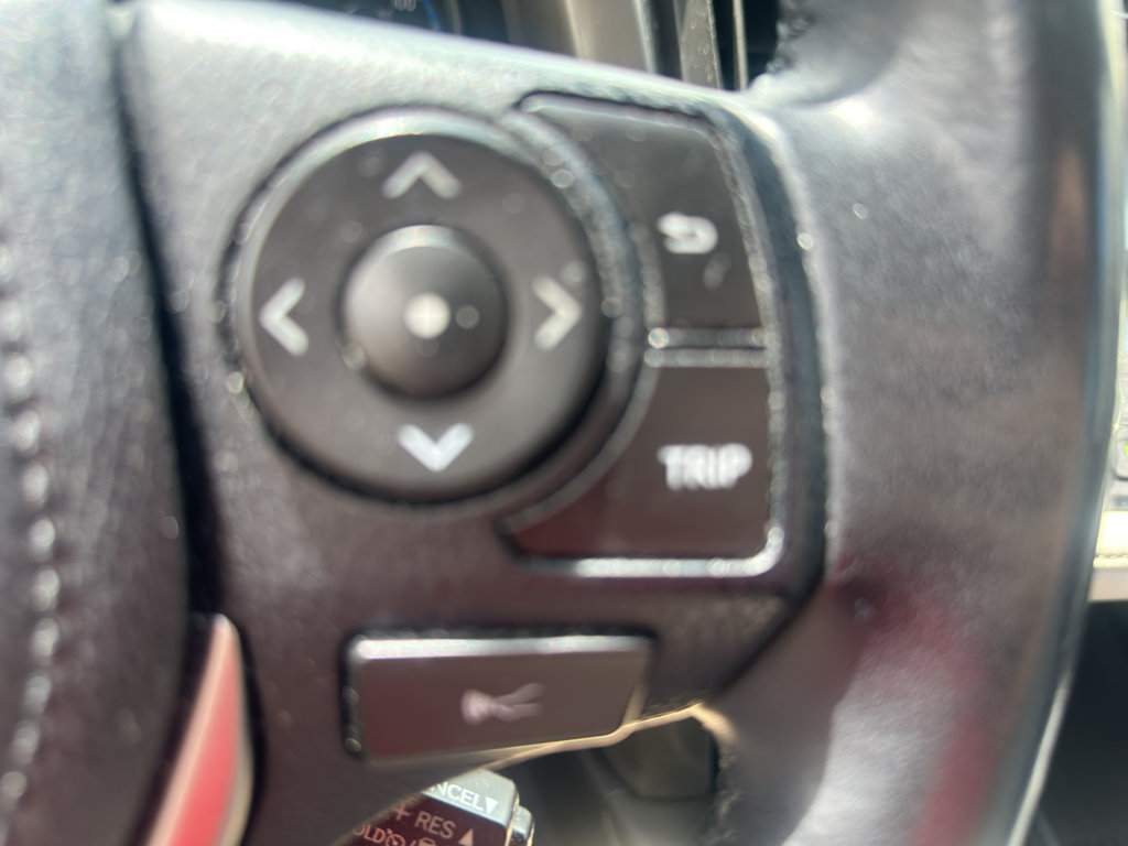Used 2018 Toyota RAV4 XLE AWD/4WD image 11