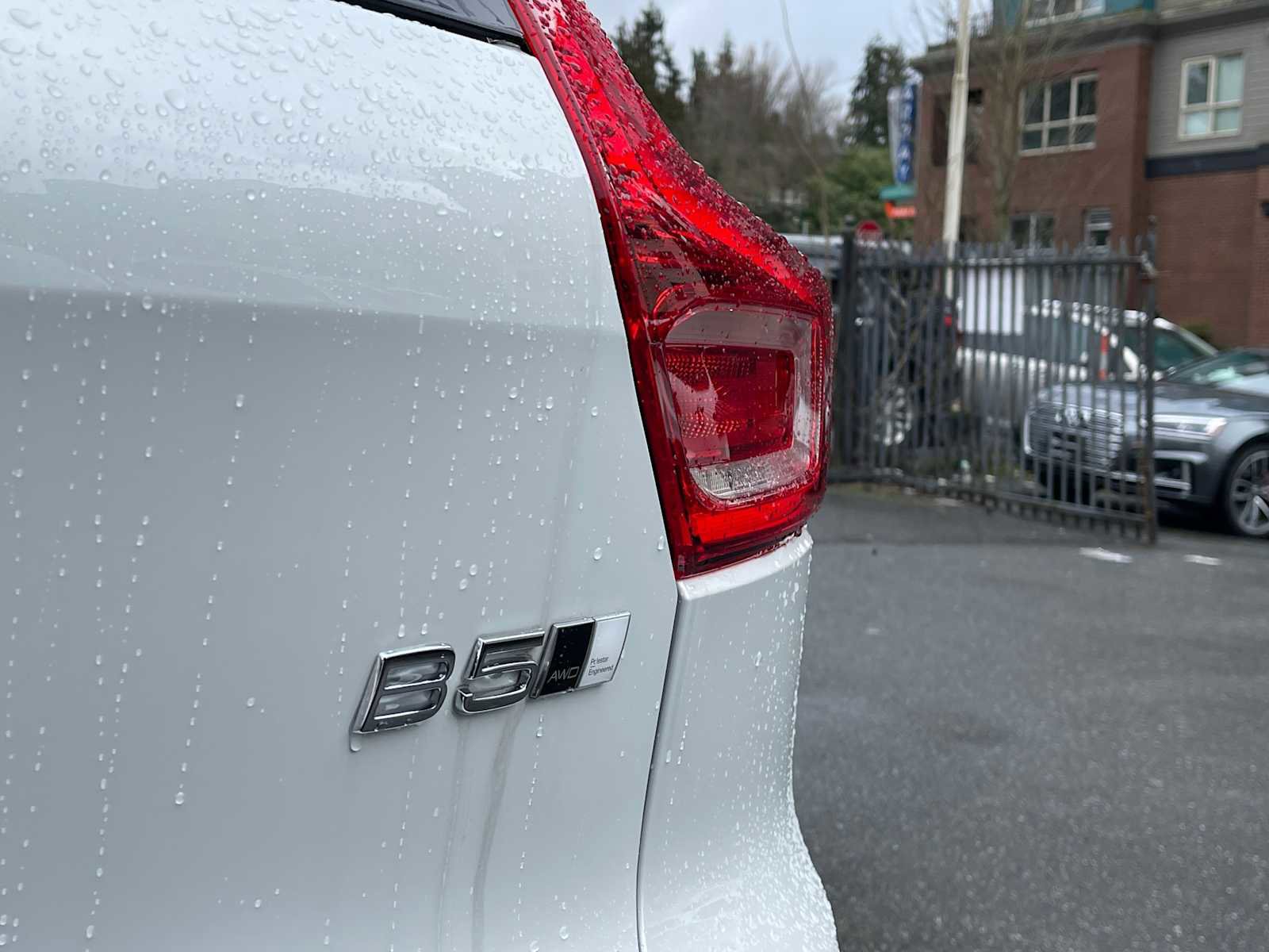 New 2023 Volvo XC40 B5 Plus w/ Protection Package Premier image 5