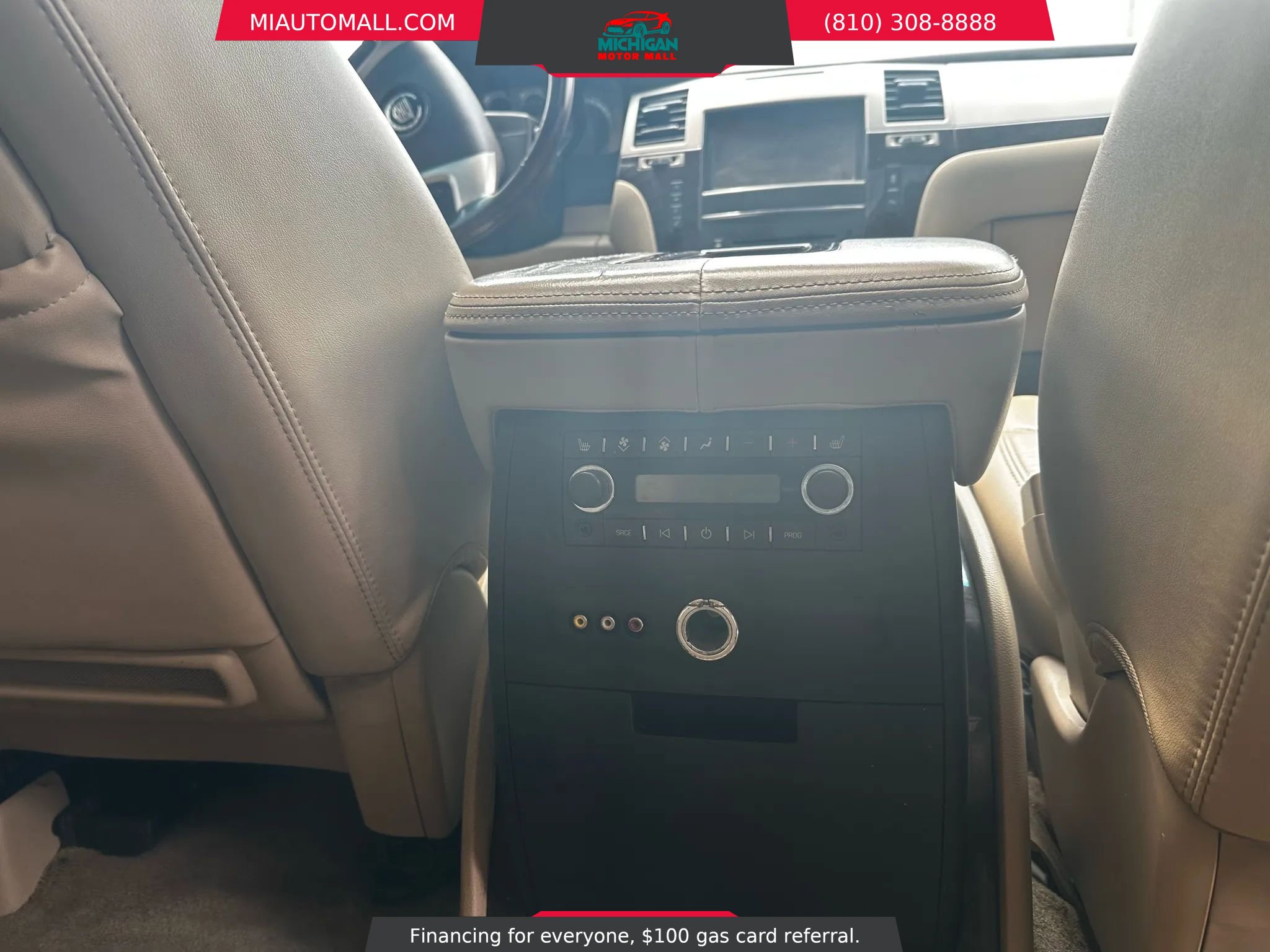 Used 2013 Cadillac Escalade Premium AWD/4WD image 12
