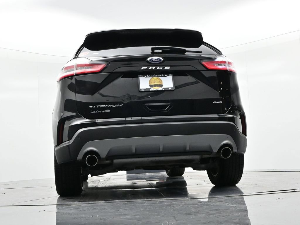 Used 2024 Ford Edge Titanium image 19
