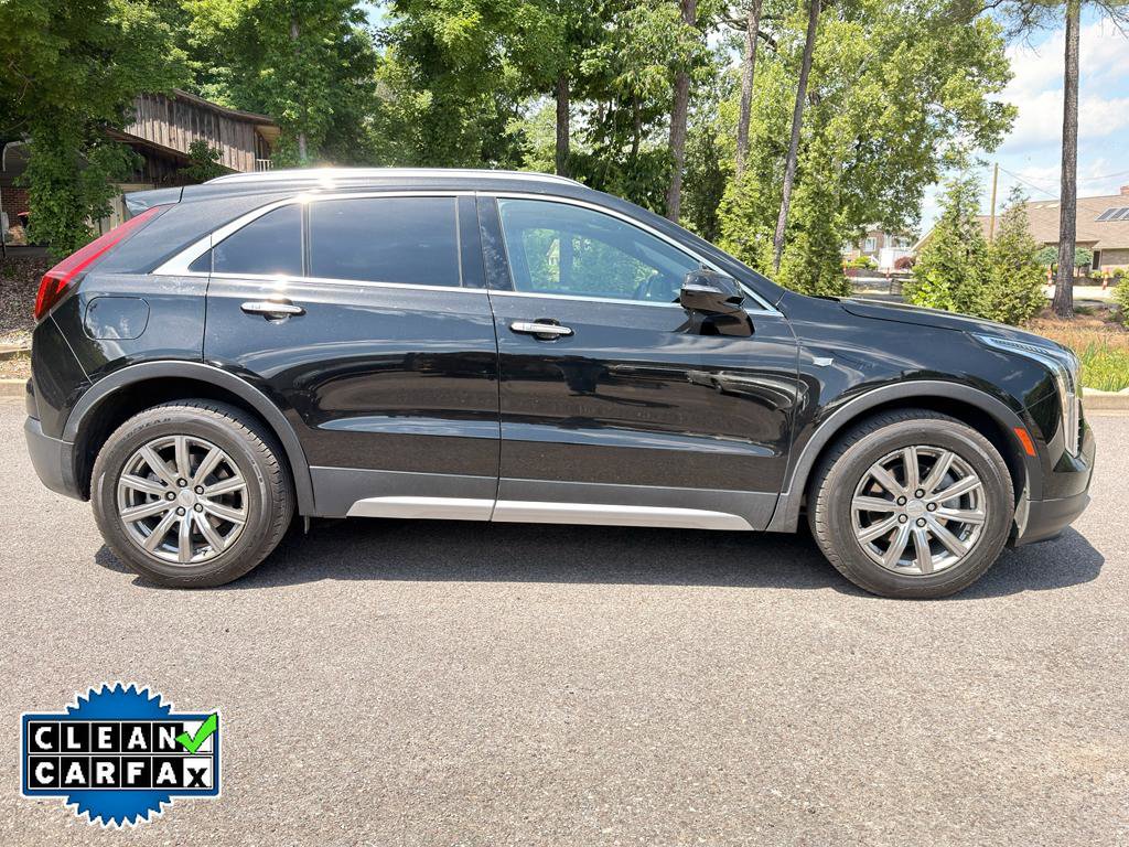 Used 2021 Cadillac XT4 Premium Luxury FWD image 2