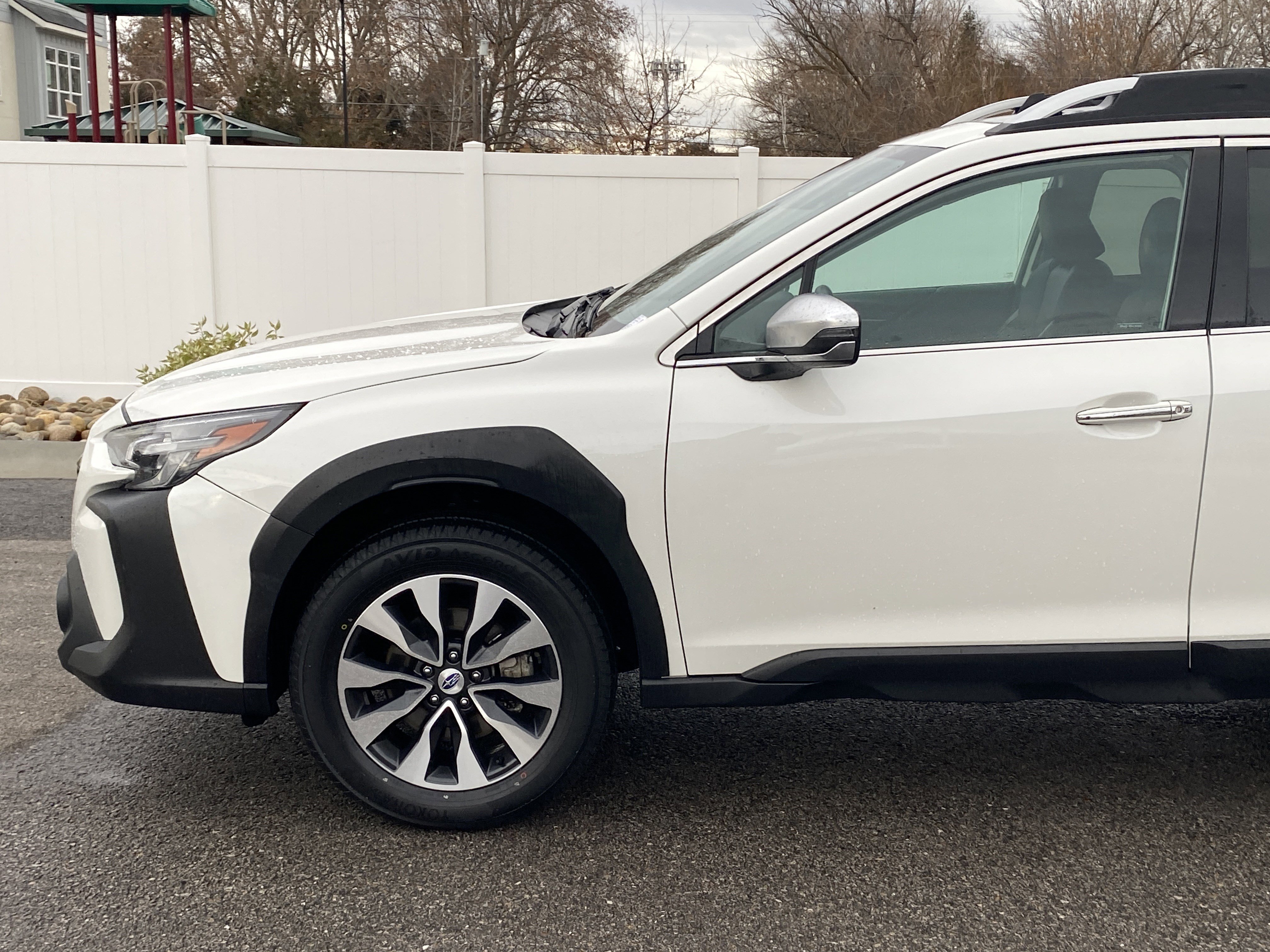 Used 2023 Subaru Outback Touring XT image 2