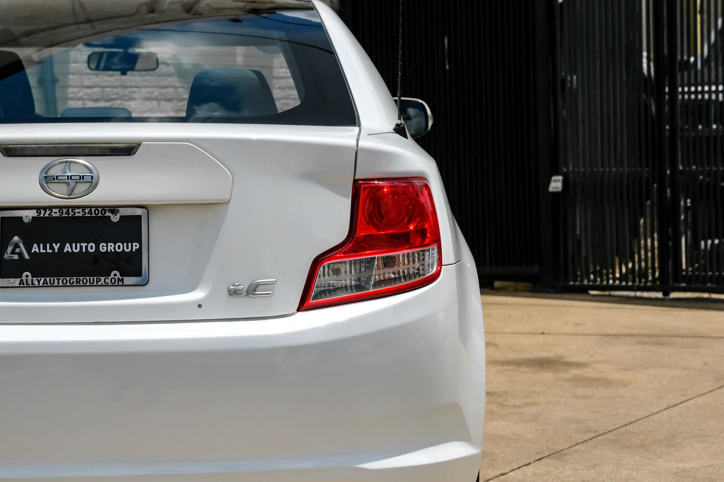 Used 2012 Scion tC FWD image 29