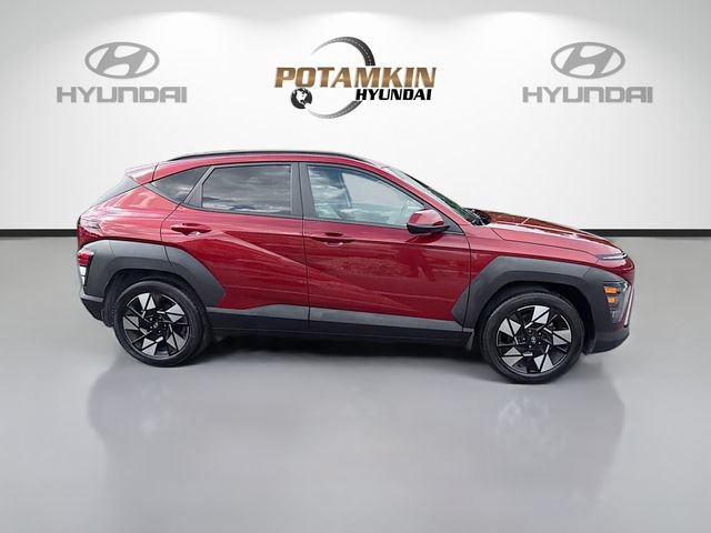 Certified 2024 Hyundai Kona SEL w/ Convenience Package FWD image 4