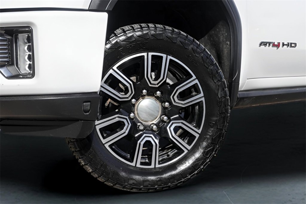 Used 2023 GMC Sierra 2500 AT4 w/ AT4 Premium Plus Package image 4