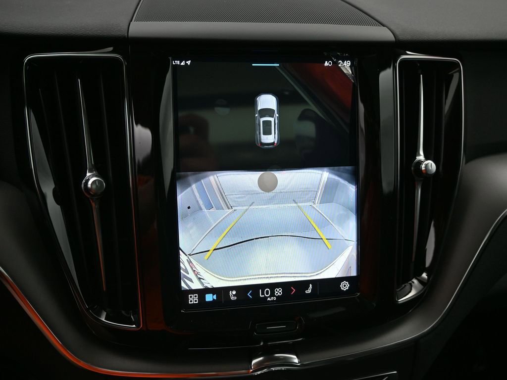 New 2025 Volvo XC60 B5 Core w/ Protection Package Premier image 13